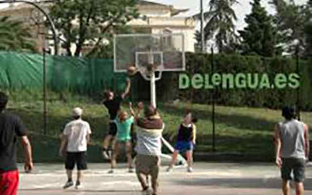 Let S Play Basketball Escuela De Espanol Delengua