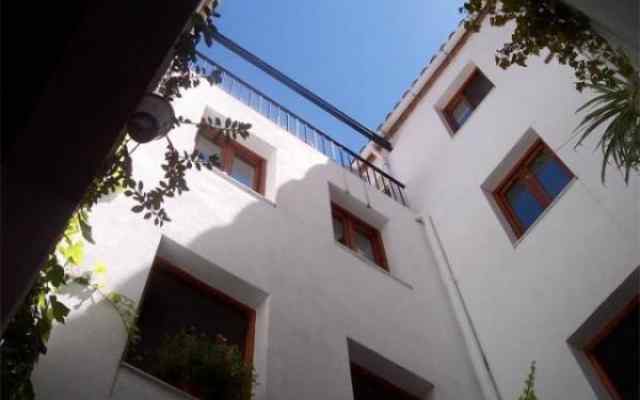 The courtyard in the language school