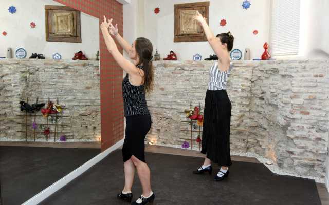 Flamenco dance class